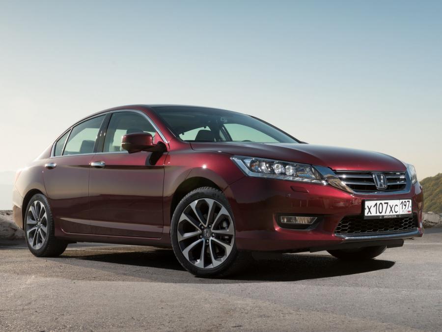  Honda Accord V6 Sedan 2013 года  (CIS) (фото 11 из 16)